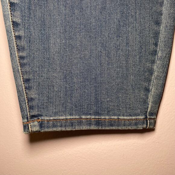 NWT Judy Blue Slim Fit Medium Wash Curvy Stretchy Jeans Women's size 22W - Picture 4 of 10